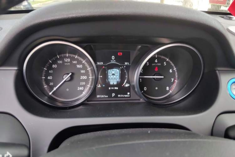 Used Land Rover Discovery Sport 2019 200PS PURE Edition China VI Standard Instrument Cluster