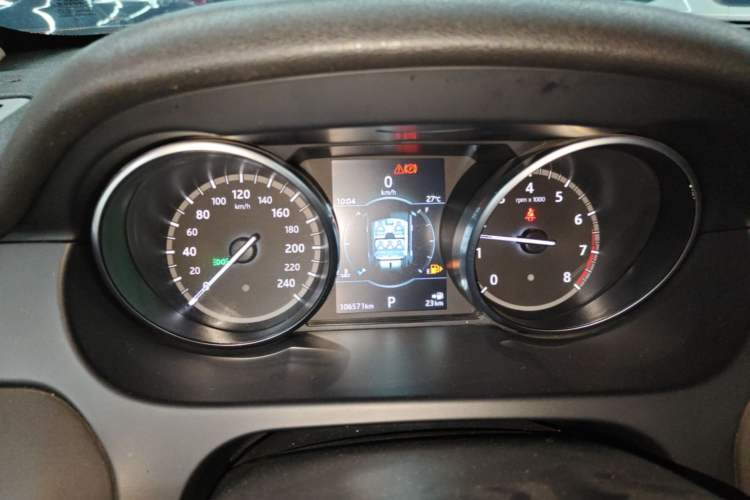Used Land Rover Discovery Sport 2019 240 PS PURE Edition China VI Standard Instrument Cluster