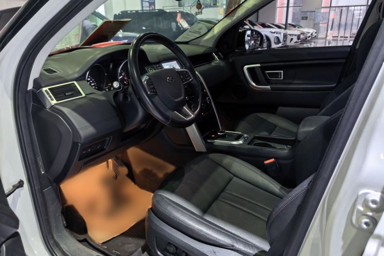 Used Land Rover Discovery Sport 2019 240 PS SE Version China VI Standard Interior 1