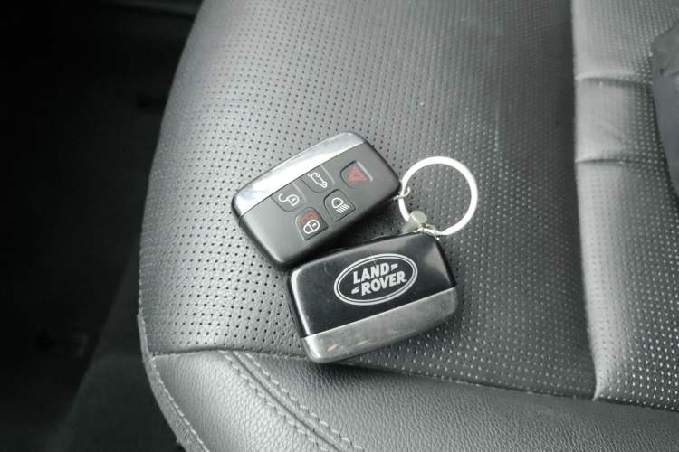 Used Land Rover Discovery Sport 2019 240 PS SE Version China V Standard Interior 1