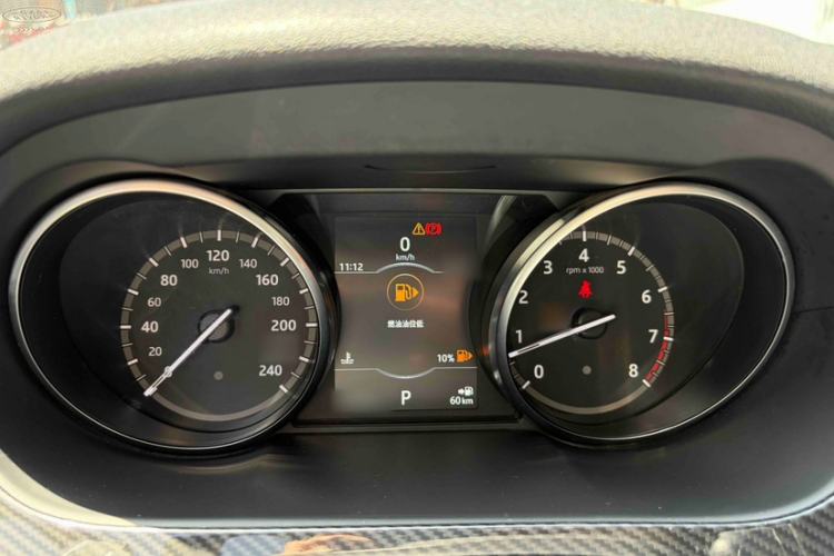 Used Land Rover Discovery Sport 2019 200PS PURE Edition China VI Standard Interior 1