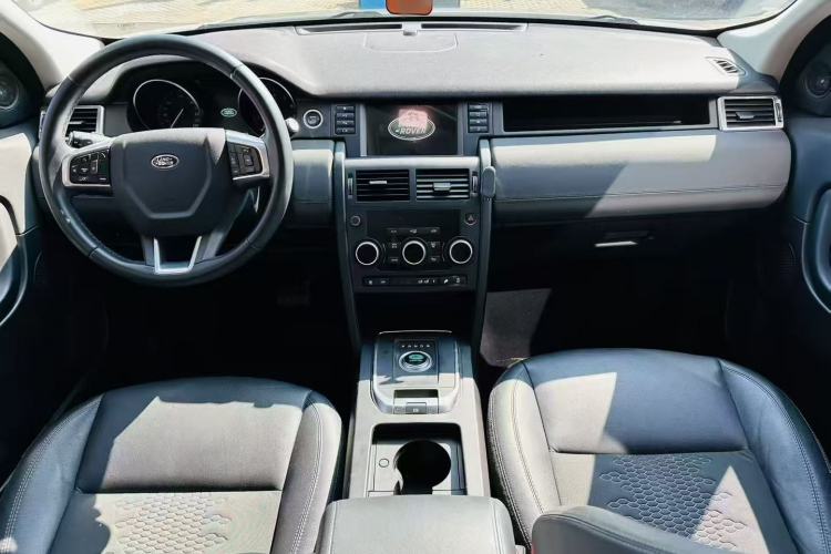 Used Land Rover Discovery Sport 2019 200PS PURE Edition China VI Standard Interior 1
