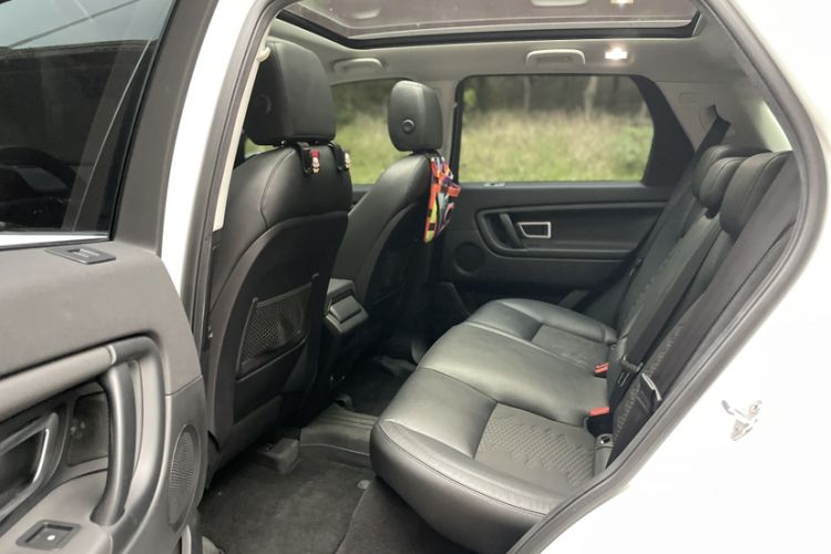 Used Land Rover Discovery Sport 2019 200PS PURE Edition China VI Standard Interior 10