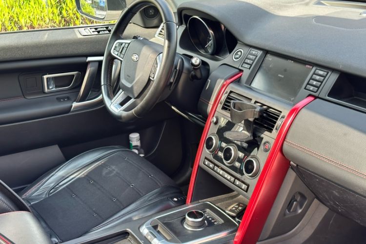 Used Land Rover Discovery Sport 2019 240 PS SE Dynamic Version China VI Standard Interior 4