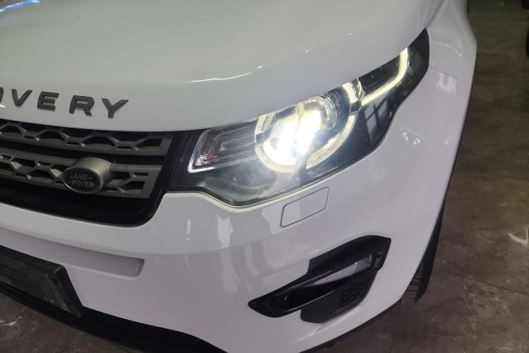 Used Land Rover Discovery Sport 2019 240 PS PURE Edition China VI Standard Left Front Headlight