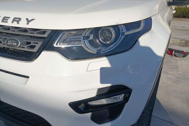 Used Land Rover Discovery Sport 2019 240 PS PURE Edition China VI Standard Left Front Headlight