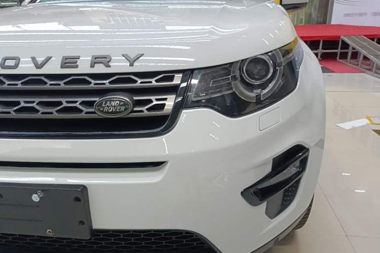 Used Land Rover Discovery Sport 2019 240 PS SE Version China VI Standard Left Front Headlight