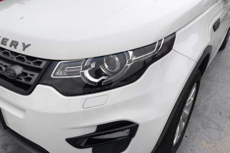 Used Land Rover Discovery Sport 2019 240 PS SE Version China V Standard Left Front Headlight