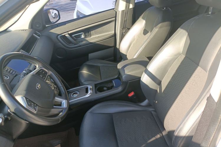 Used Land Rover Discovery Sport 2019 240 PS PURE Edition China VI Standard Left Front Seat