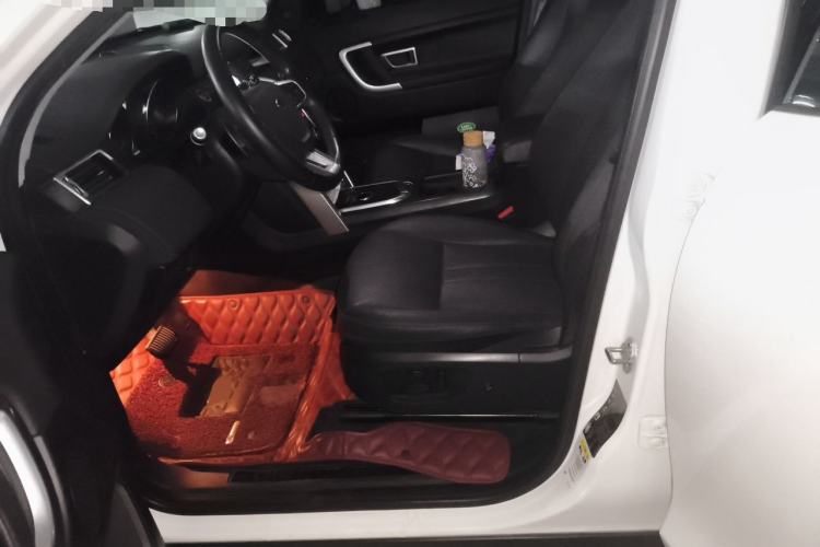 Used Land Rover Discovery Sport 2019 240 PS SE Version China VI Standard Left Front Seat