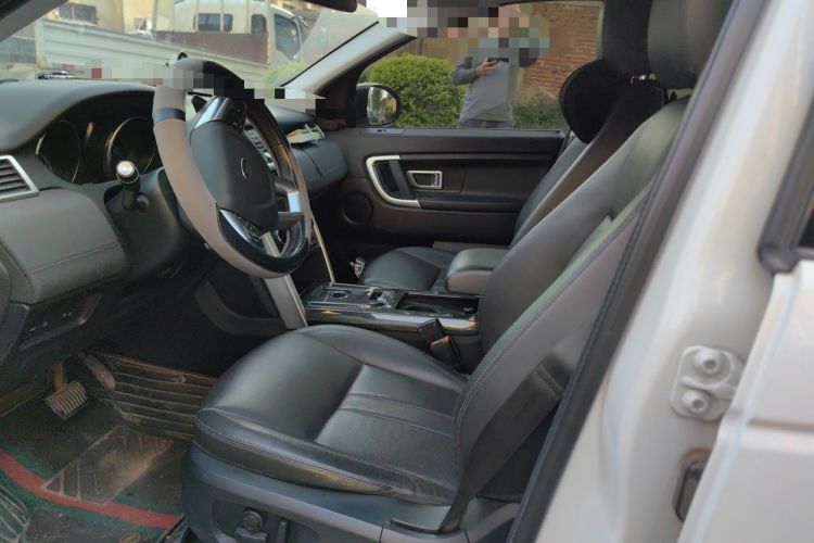 Used Land Rover Discovery Sport 2019 240 PS SE Version China VI Standard Left Front Seat