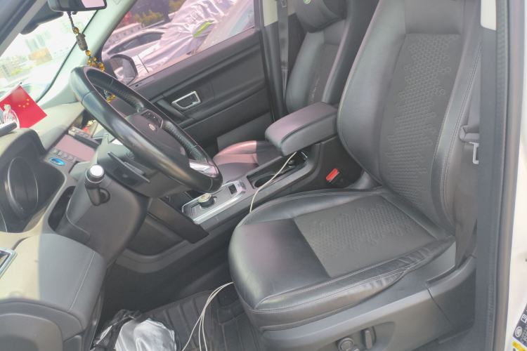 Used Land Rover Discovery Sport 2019 200PS PURE Edition China VI Standard Left Front Seat