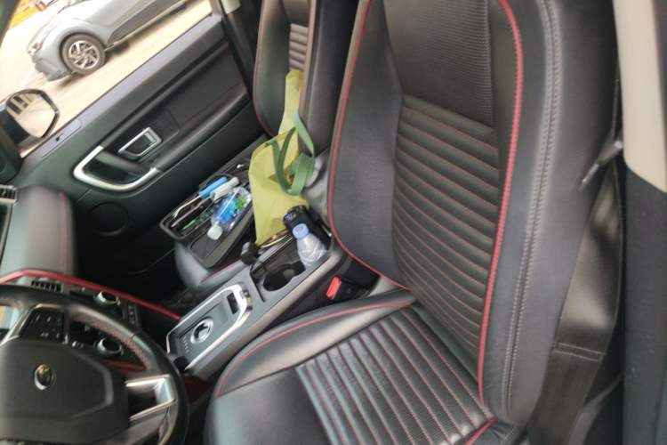 Used Land Rover Discovery Sport 2019 240 PS SE Dynamic Version China V Standard Left Front Seat