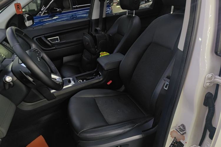 Used Land Rover Discovery Sport 2019 240 PS PURE Edition China VI Standard Left Front Seat