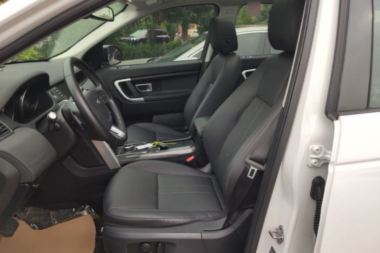 Used Land Rover Discovery Sport 2019 240 PS SE Version China VI Standard Left Front Seat