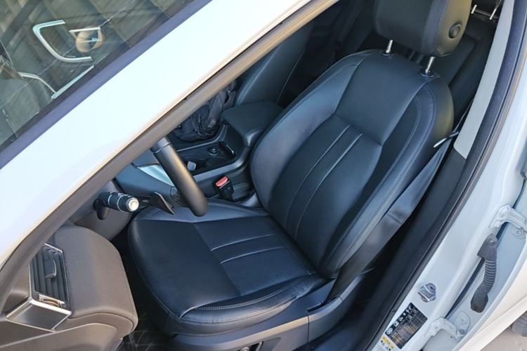 Used Land Rover Discovery Sport 2019 240 PS SE Version China V Standard Left Front Seat