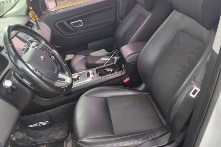 Used Land Rover Discovery Sport 2019 200PS PURE Edition China VI Standard Left Front Seat