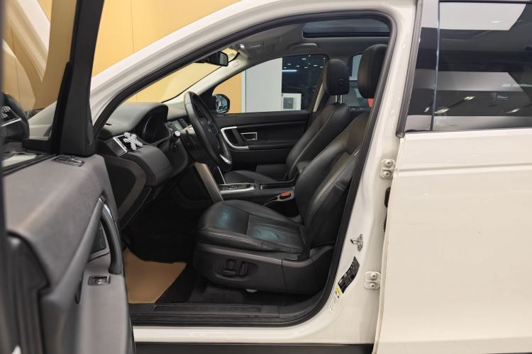 Used Land Rover Discovery Sport 2019 240 PS SE Version China VI Standard Left Front Seat