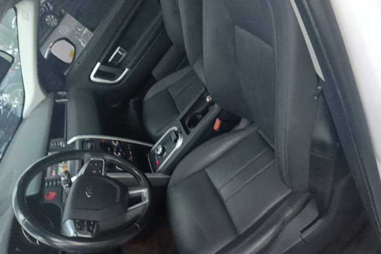 Used Land Rover Discovery Sport 2019 240 PS SE Version China VI Standard Left Front Seat
