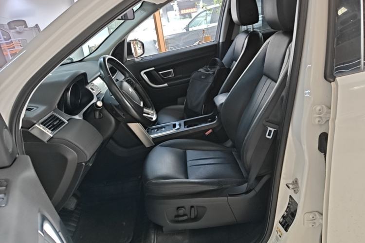 Used Land Rover Discovery Sport 2019 240 PS SE Version China VI Standard Left Front Seat