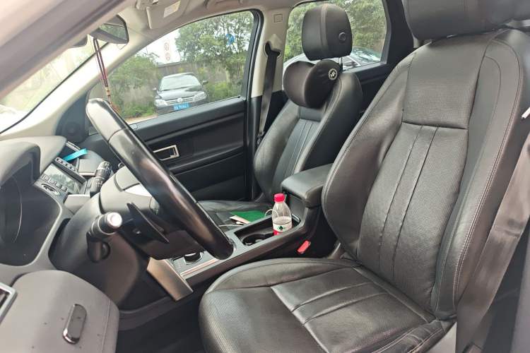 Used Land Rover Discovery Sport 2019 240 PS SE Version China VI Standard Left Front Seat
