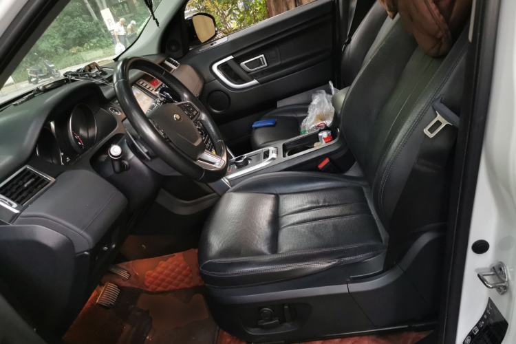 Used Land Rover Discovery Sport 2019 240 PS SE Version China VI Standard Left Front Seat