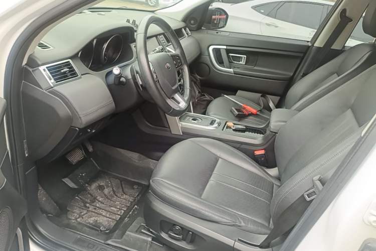 Used Land Rover Discovery Sport 2019 240 PS SE Version China VI Standard Left Front Seat