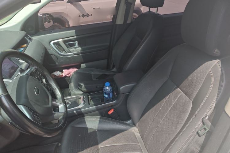 Used Land Rover Discovery Sport 2019 240 PS SE Version China VI Standard Left Front Seat