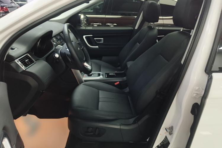 Used Land Rover Discovery Sport 2019 240 PS SE Version China VI Standard Left Front Seat