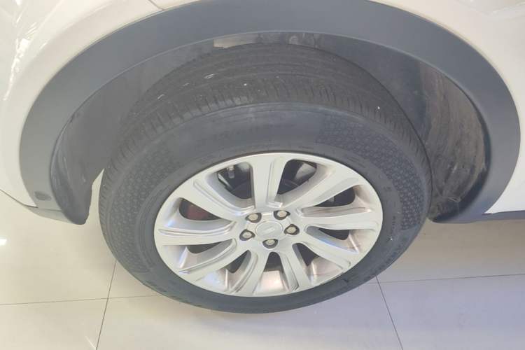 Used Land Rover Discovery Sport 2019 240 PS PURE Edition China V Standard Left Front Wheel Hub