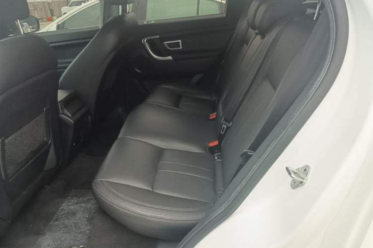 Used Land Rover Discovery Sport 2019 240 PS SE Version China V Standard Left Rear Seat