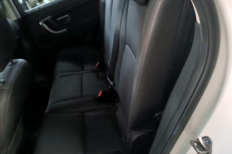 Used Land Rover Discovery Sport 2019 240 PS HSE Version China VI Standard Left Rear Seat