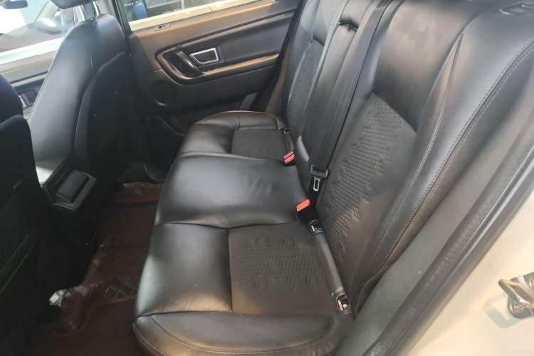 Used Land Rover Discovery Sport 2019 240 PS PURE Edition China VI Standard Left Rear Seat