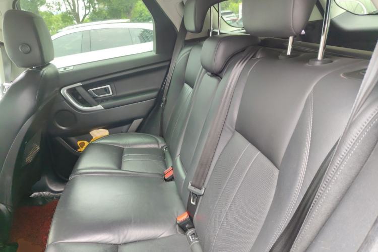 Used Land Rover Discovery Sport 2019 240 PS SE Version China VI Standard Left Rear Seat