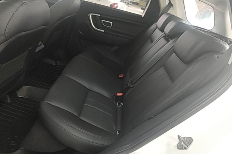 Used Land Rover Discovery Sport 2019 240 PS SE Version China VI Standard Left Rear Seat