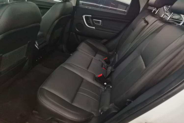 Used Land Rover Discovery Sport 2019 240 PS HSE Version China VI Standard Left Rear Seat