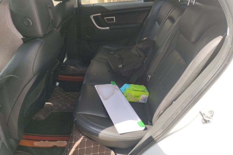 Used Land Rover Discovery Sport 2019 240 PS SE Version China VI Standard Left Rear Seat
