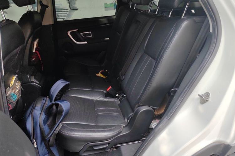 Used Land Rover Discovery Sport 2019 240 PS HSE Version China VI Standard Left Rear Seat