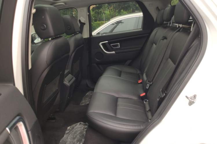 Used Land Rover Discovery Sport 2019 240 PS SE Version China VI Standard Left Rear Seat