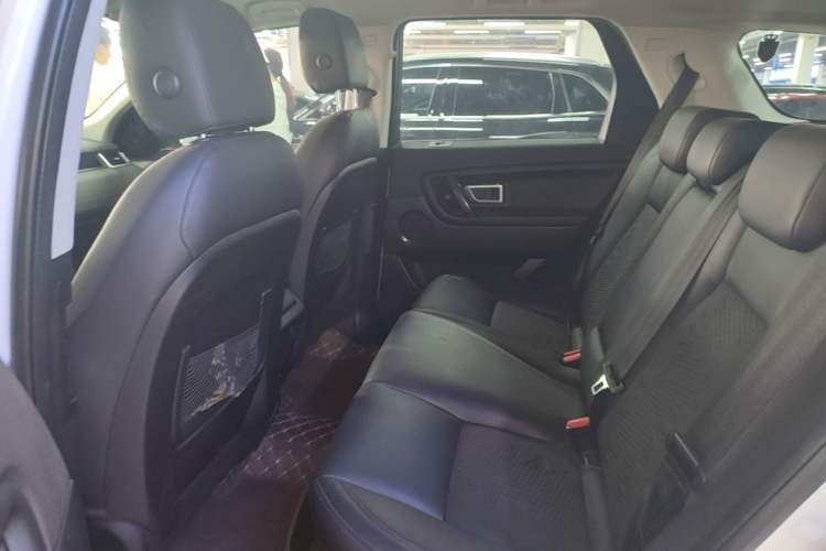 Used Land Rover Discovery Sport 2019 240 PS PURE Edition China V Standard Left Rear Seat