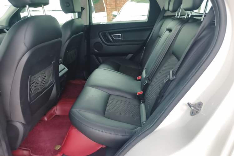 Used Land Rover Discovery Sport 2019 240 PS PURE Edition China VI Standard Left Rear Seat