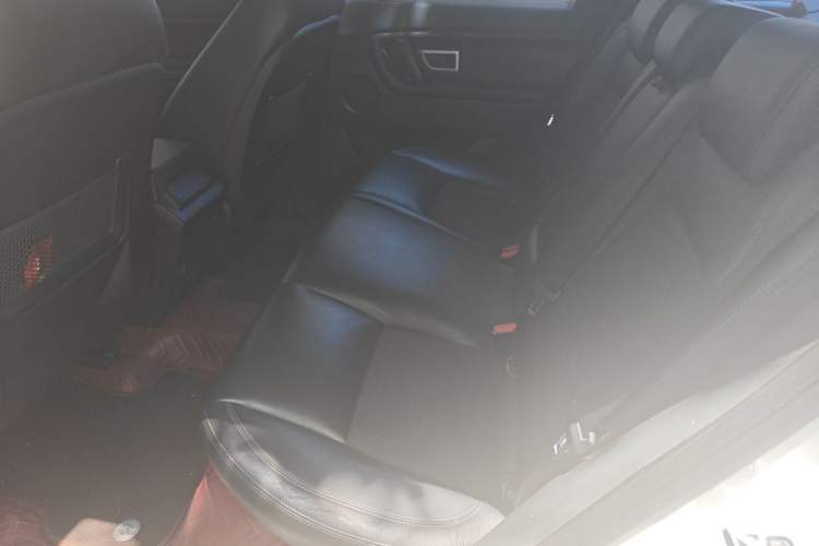 Used Land Rover Discovery Sport 2019 200PS PURE Edition China V Standard Left Rear Seat