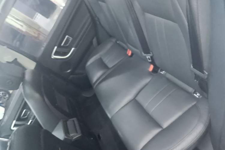 Used Land Rover Discovery Sport 2019 240 PS SE Version China VI Standard Left Rear Seat