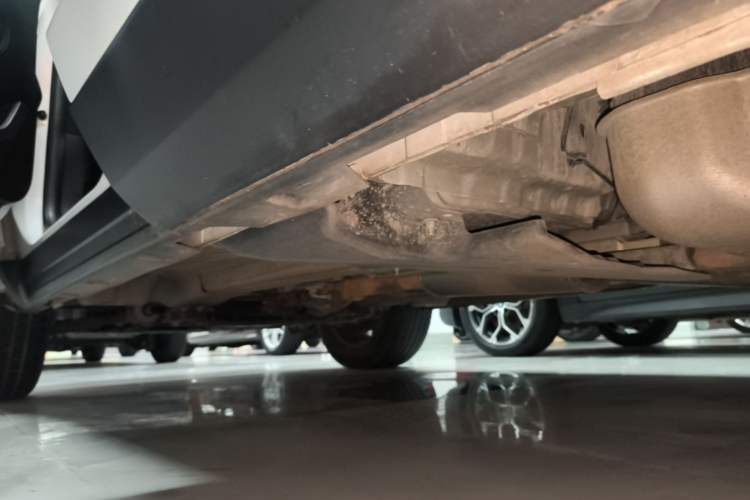 Used Land Rover Discovery Sport 2019 240 PS SE Version China VI Standard Left Side Sill
