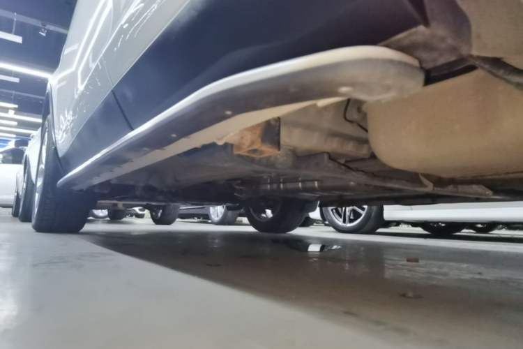 Used Land Rover Discovery Sport 2019 240 PS HSE Version China VI Standard Left Side Sill
