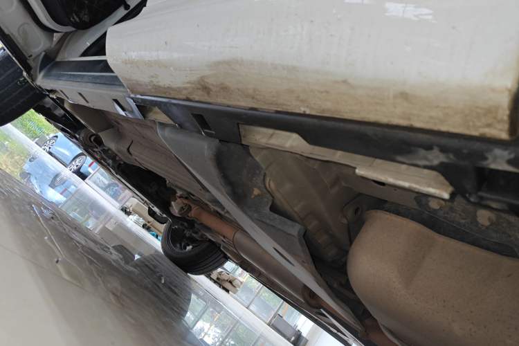 Used Land Rover Discovery Sport 2019 240 PS SE Dynamic Version China VI Standard Left Side Sill