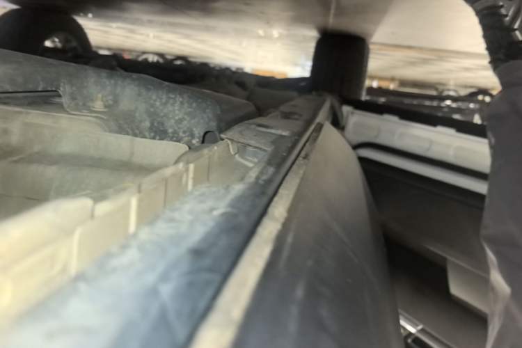 Used Land Rover Discovery Sport 2019 240 PS SE Version China VI Standard Left Side Sill