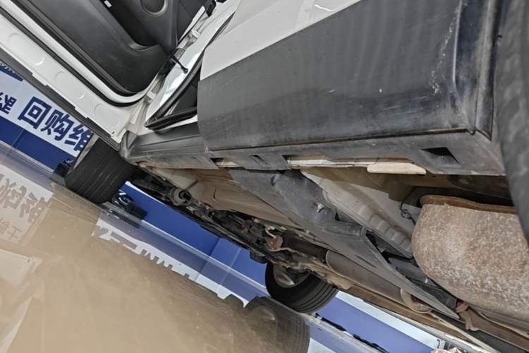 Used Land Rover Discovery Sport 2019 240 PS SE Version China VI Standard Left Side Sill