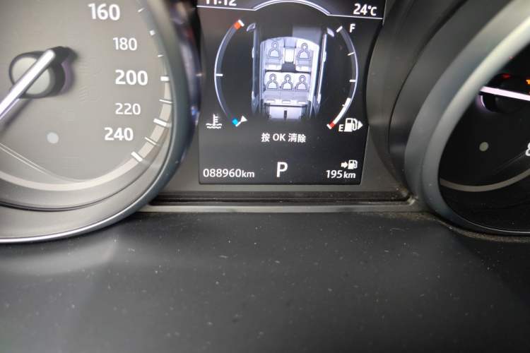 Used Land Rover Discovery Sport 2019 240 PS SE Dynamic Version China VI Standard Odometer Close Up