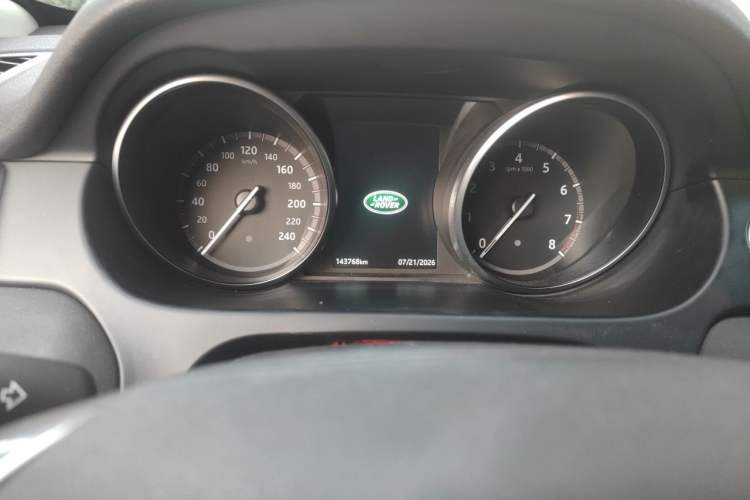 Used Land Rover Discovery Sport 2019 240 PS HSE Version China V Standard Odometer Close Up